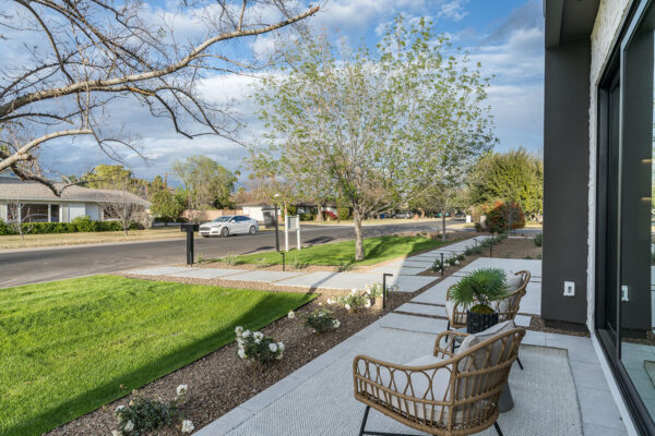 08-109 E Hayward Ave (7 of 71)
