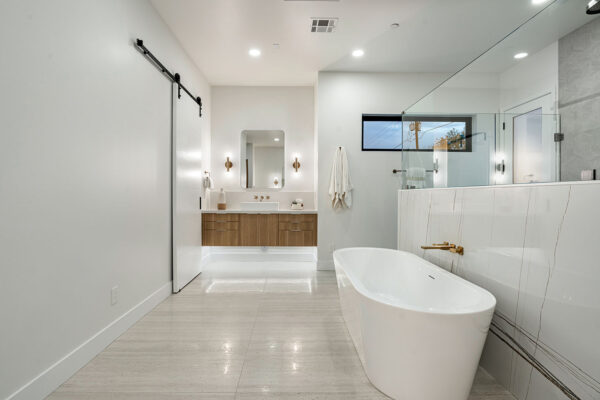 30-109 E Hayward Ave (29 of 71)