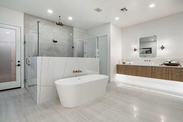 31-109 E Hayward Ave (30 of 71)
