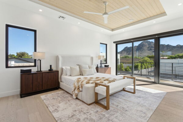 32-web-or-mls-1830-e-palmaire-ave