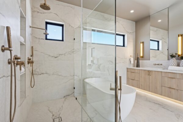 41-web-or-mls-1830-e-palmaire-ave