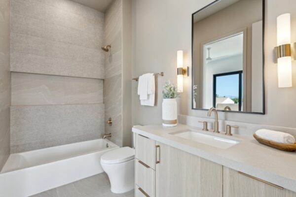 44-web-or-mls-1830-e-palmaire-ave