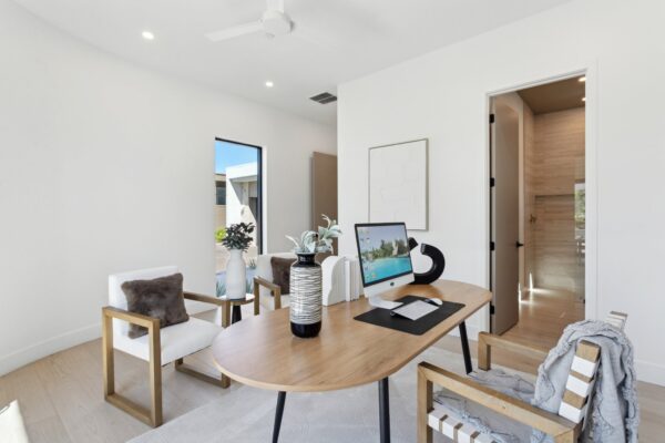 47-web-or-mls-1830-e-palmaire-ave