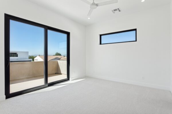 53-web-or-mls-1830-e-palmaire-ave