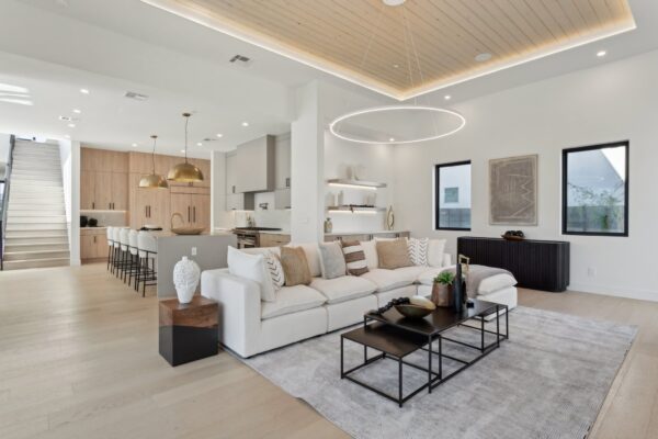 9-web-or-mls-1830-e-palmaire-ave