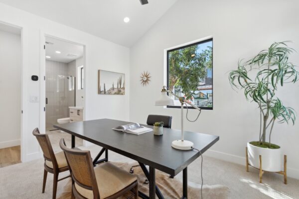 26-web-or-mls-6329-n-10th-dr