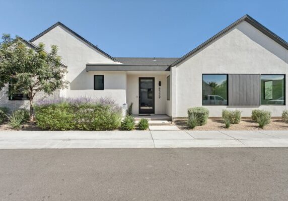 1-web-or-mls-6329-n-10th-dr